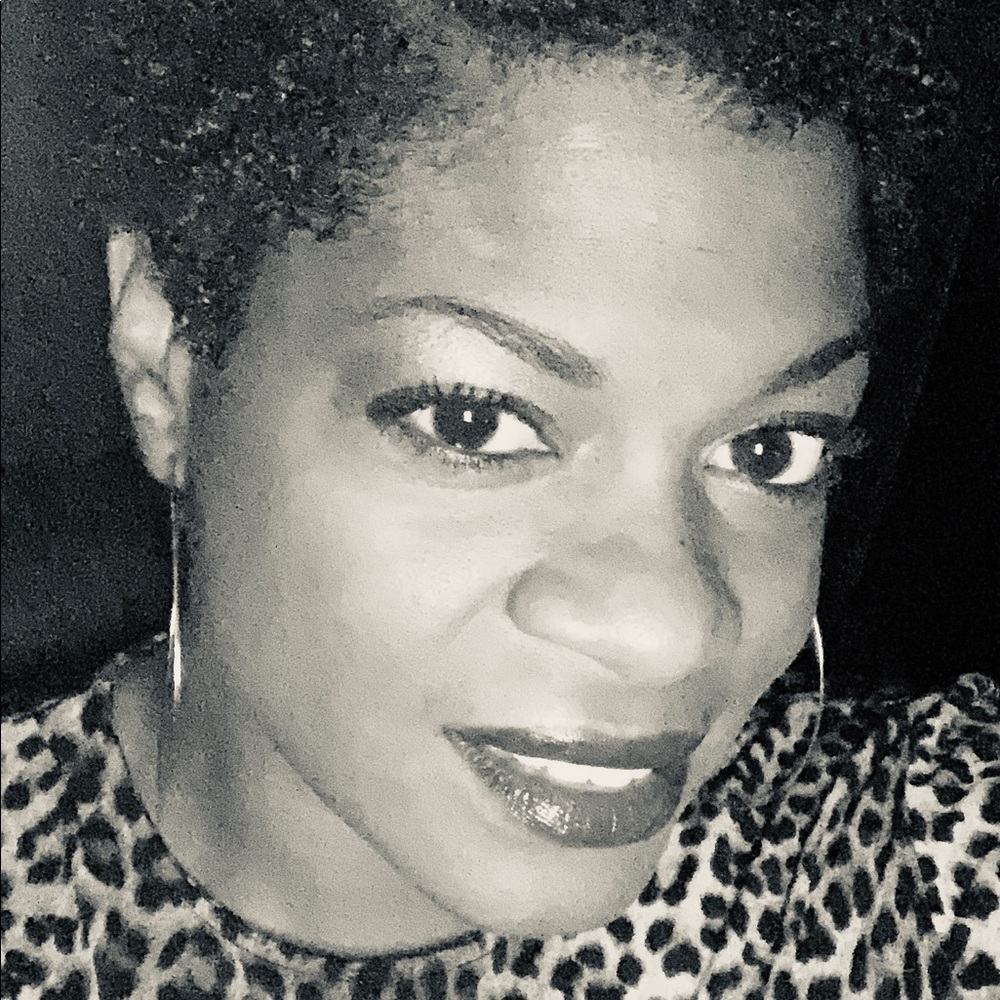 Meet your Posher, Monica